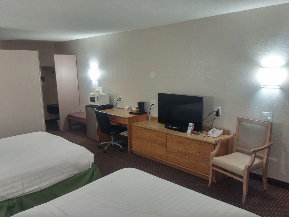Ramada By Wyndham Grand Junction Hotell Eksteriør bilde