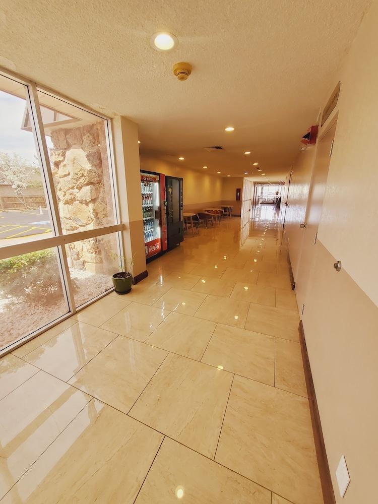 Ramada By Wyndham Grand Junction Hotell Eksteriør bilde
