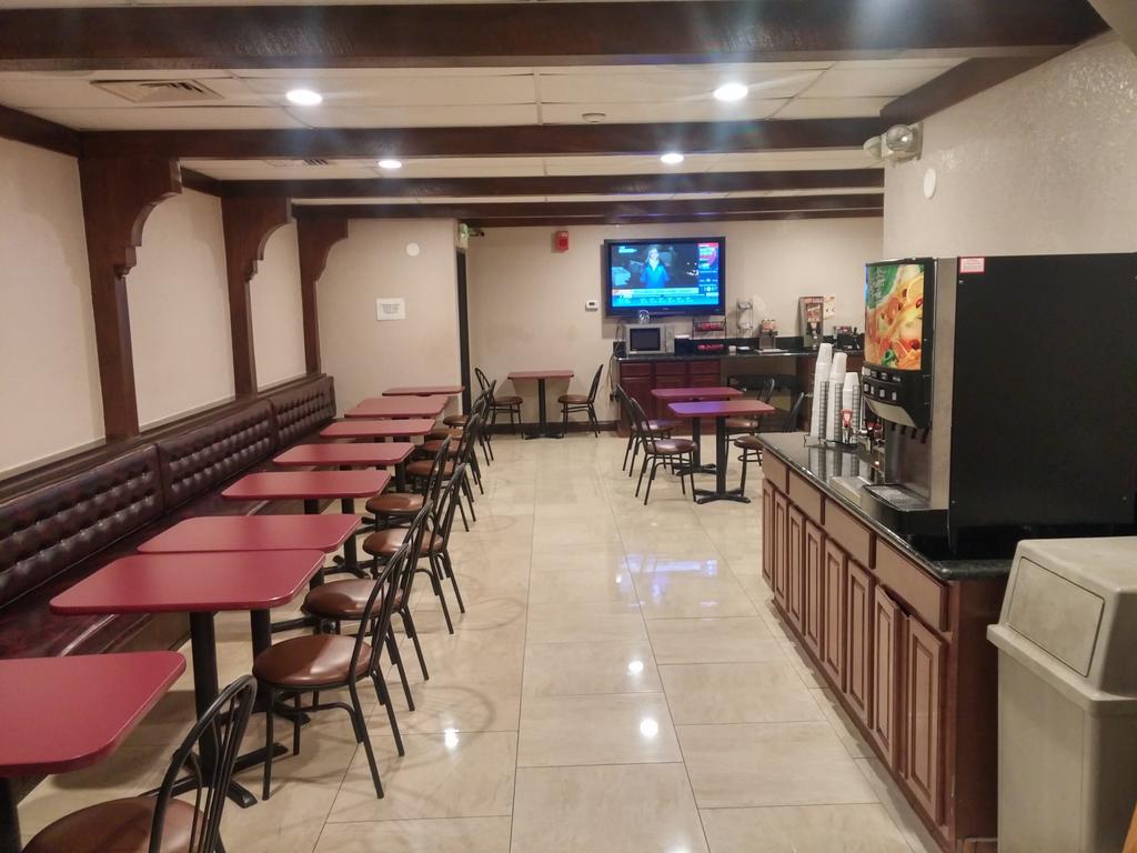 Ramada By Wyndham Grand Junction Hotell Eksteriør bilde