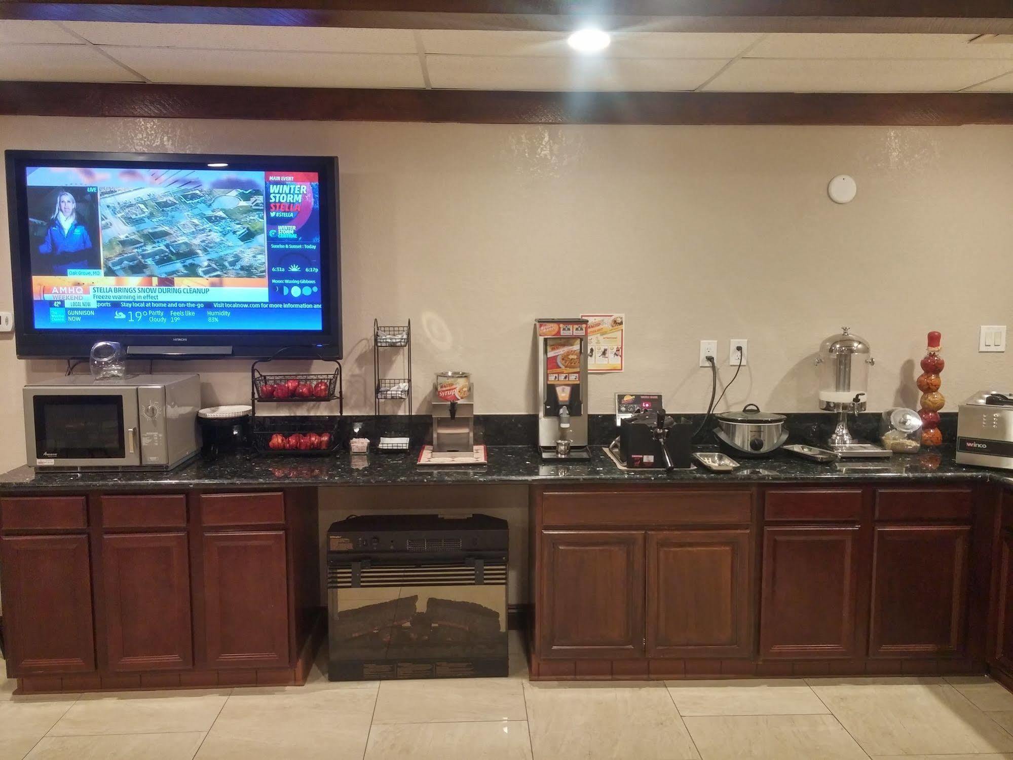 Ramada By Wyndham Grand Junction Hotell Eksteriør bilde